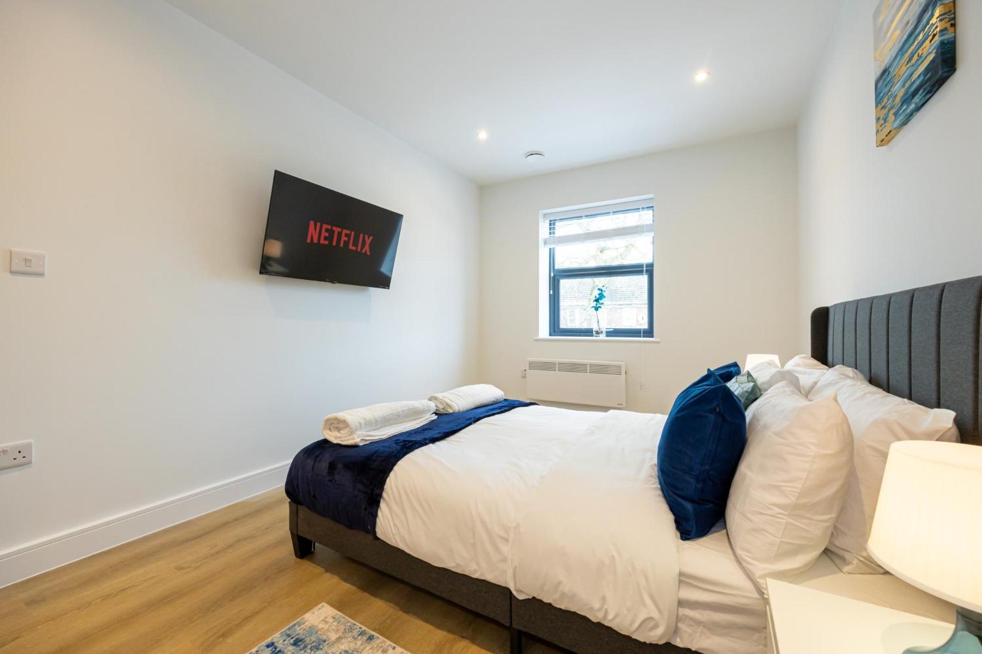 Modern 2 Bed Near Wythenshawe Hospital And Manchester Airport With Parking Buitenkant foto